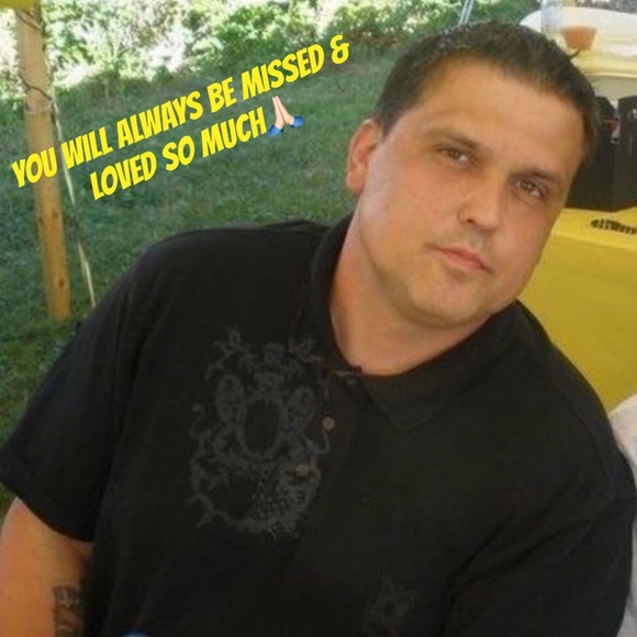 HATS/ACCESSORIES - Picture 4 of 13